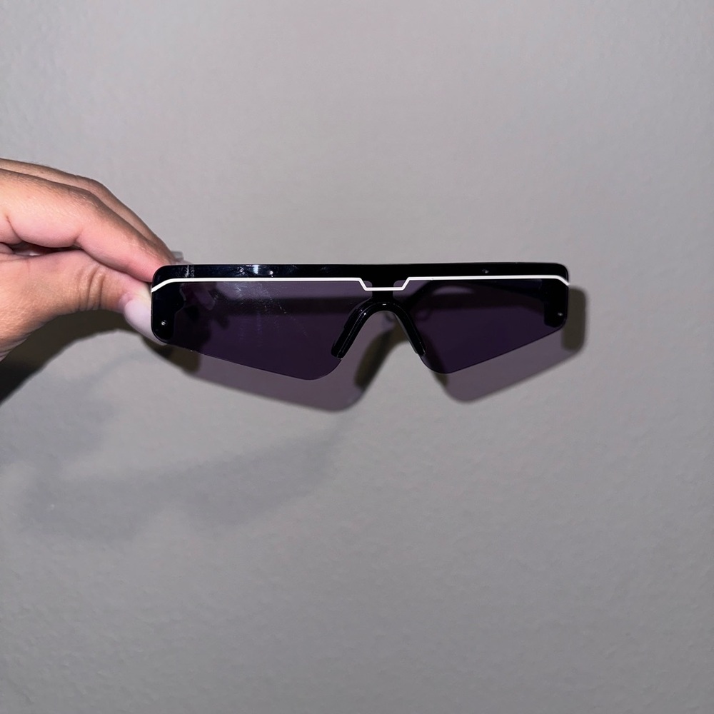 Sunglasses 🕶️